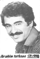 İbrahim Tatlıses Siyah-Beyaz Kartpostal (Küçük Boy) KRT22605 - Gökçekoleksiyon