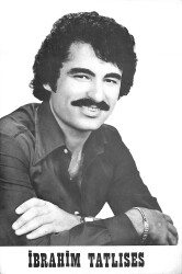 İbrahim Tatlıses Siyah-Beyaz Kartpostal (Orta Boy) KRT22849 - Gökçekoleksiyon