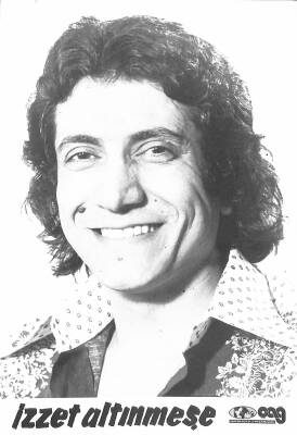 İzzet Altınmeşe Orta Boy Siyah Beyaz Kartpostal KRT1862 - 1