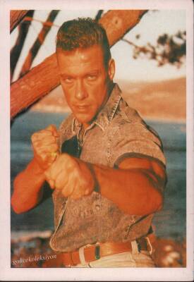 Jean Claude Van Damme Kartpostal KRT3286 - 1