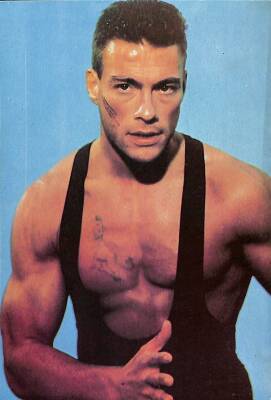 Jean Claude Van Damme Kartpostal KRT3296 - 1