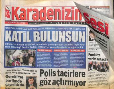 Karadenizin Sesi Gazetesi 18 Ekim 2014 - Trabzona Tren Denizden Geldi - Polis Tacirlere Göz Açtırmıyor GZ113341 - 1