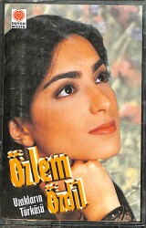 Özlem Özdil - Uzakların Türküsü Kaset (Kırmızı Bandrol - İkinci El) KST27710 - Gökçekoleksiyon