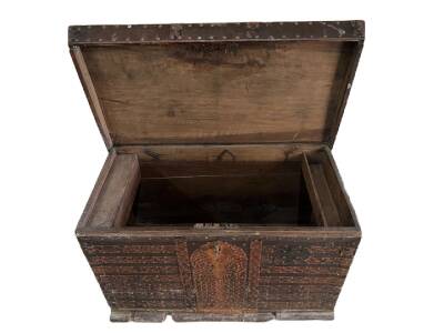 Kestane Ağacı Kabaralı Anahtarlı Ahşap Sandık – Zilli Mekanizmalı | Büyük Boy Antika AOB3710 - 2
