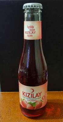 Kızılay Erzincan Çilek Aromalı Gazoz Şişesi – Orijinal Etiketli CMK187 - 1