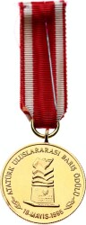 Kızılay Orjinal Kurdaleli Altın Madalya MVM915 1517 - 5