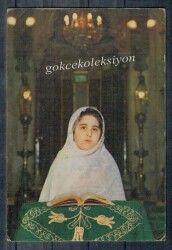Kuran-ı Kerim Okuyan Kız Kartpostal KRT5086 - Gökçekoleksiyon