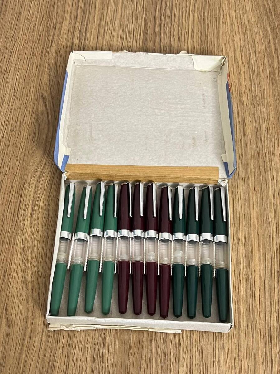 Kutusunda 1980s Çin Malı İridium Uçlu Dolma Kalem Tam Dolu Kutu AOB4843 - 2