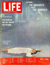 LIFE INTERNTIONAL 2 May 1966 - Brian Duffy , Hugh Moffett , NDR84121 - Gökçekoleksiyon