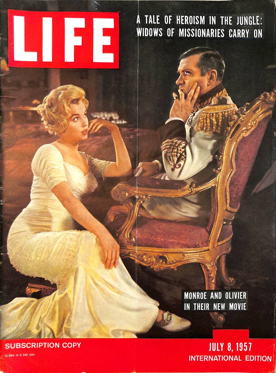 Life Magazine – July 8, 1957 – International Edition – Kapak: Marilyn Monroe and Laurence Olivier - Monroe, Olivier Film Bright Comedy NDR100315 - 1