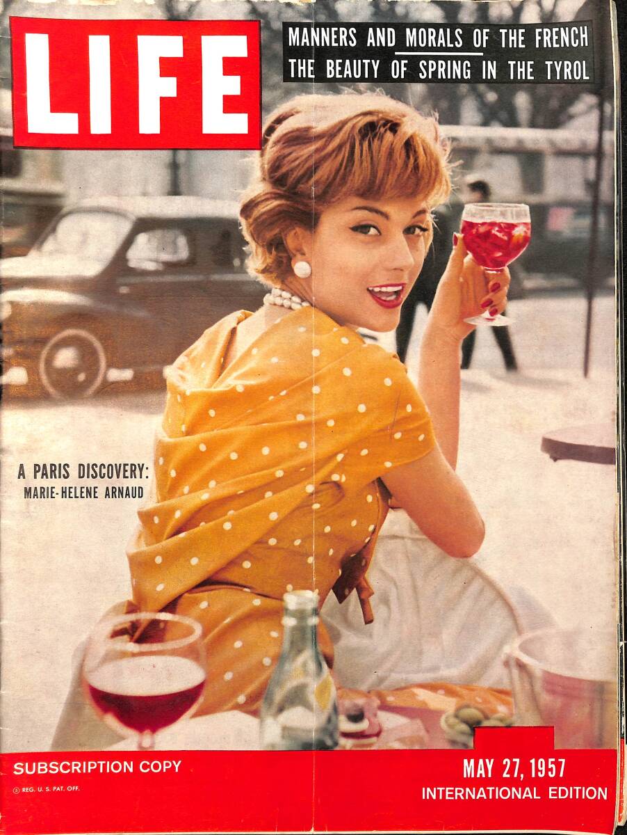 Life Magazine – May 27, 1957 – International Edition – Kapak: Marie-Helene Arnaud - Sophia Loren Goes To Hollywood - Sophia Loren Home Life NDR100313 - 1