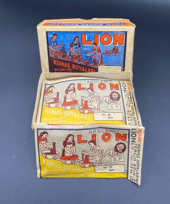 Lion Arslanlı Kumaş Boyaları Dolu Kutu AOB3168 (N) - 1