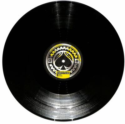 Lowroller + AK-Industry – Ep1dem1k EP (2012 - Hollanda) Hardcore, Drum n Bass - 1