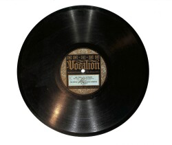 Ben Selvin& His Moulin Rouge Orchestra - So This Is Venice / You're In Kentucky Sure TAŞ PLAK (10/7.5) PLK26032 - Gökçekoleksiyon