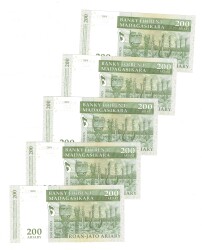 Madagaskar 2004 Yılı 200 Ariary (5 Adet) - ÇİL YKP8797 - 2