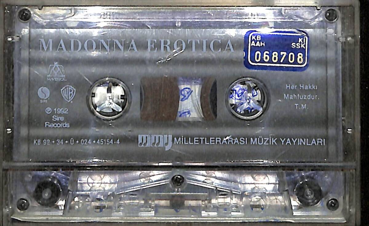 Madonna Erotica Orijinal Kaset (İkinci El) * Sire Records - Mavi Bandrol - 1992 * KST30183 - 2