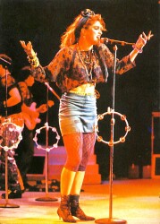 Madonna Kartpostal KRT17297 - Gökçekoleksiyon