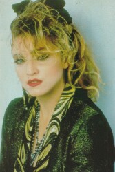 Madonna Orta Boy Kartpostal KRT10869 - Gökçekoleksiyon