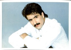 Mahsun Kırmızıgül Kartpostal (Küçük Boy) KRT22438 - Gökçekoleksiyon