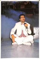 Mahsun Kırmızıgül Kartpostal (Küçük Boy) KRT23825 - Gökçekoleksiyon