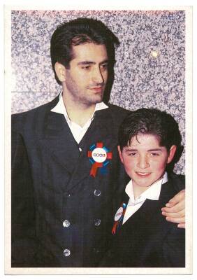 Mahsun Kırmızıgül - Küçük Onur Kartpostal KRT8242 - 1