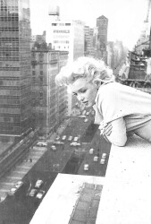 Marilyn Monroe Kartpostal (Küçük Boy) KRT22578 - Gökçekoleksiyon