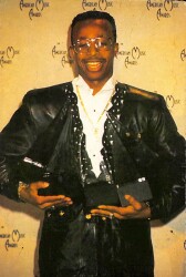 Mc Hammer Kartpostal KRT15022 - Gökçekoleksiyon