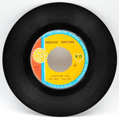 Mediha Ertüre - Ölmeyen Aşk (Y)PLK2606 - 2