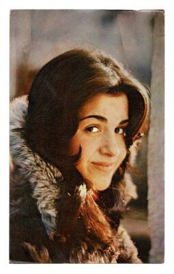 Melike Demirağ Kartpostal KRT8704 - 1