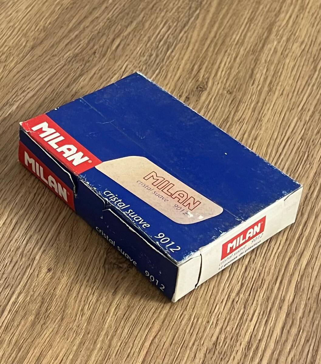 Milan Kristal Şeffaf Silgi Dolu Kutu AOB4754 - 4