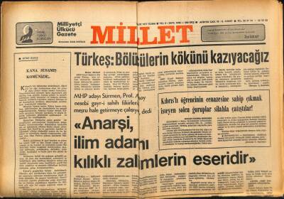Millet Gazetesi 9 Aralık 1977 - Binlerce Mısırlı Enver Sedata Bağlılık Gösterisi Yaptı GZ89627 - 1