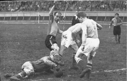 Milli Takım 1957 Kartpostal (Küçük Boy) KRT19876 - Gökçekoleksiyon