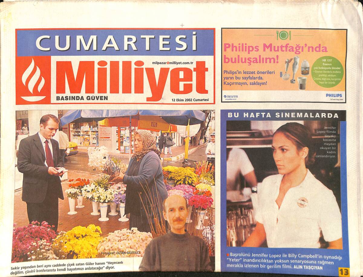 Milliyet Cumartesi Gazetesi 12 Ekim 2002 - Sosyetik Köle Madonna - Toto'nun Yeni Albümü Çıktı GZ3194 - 1