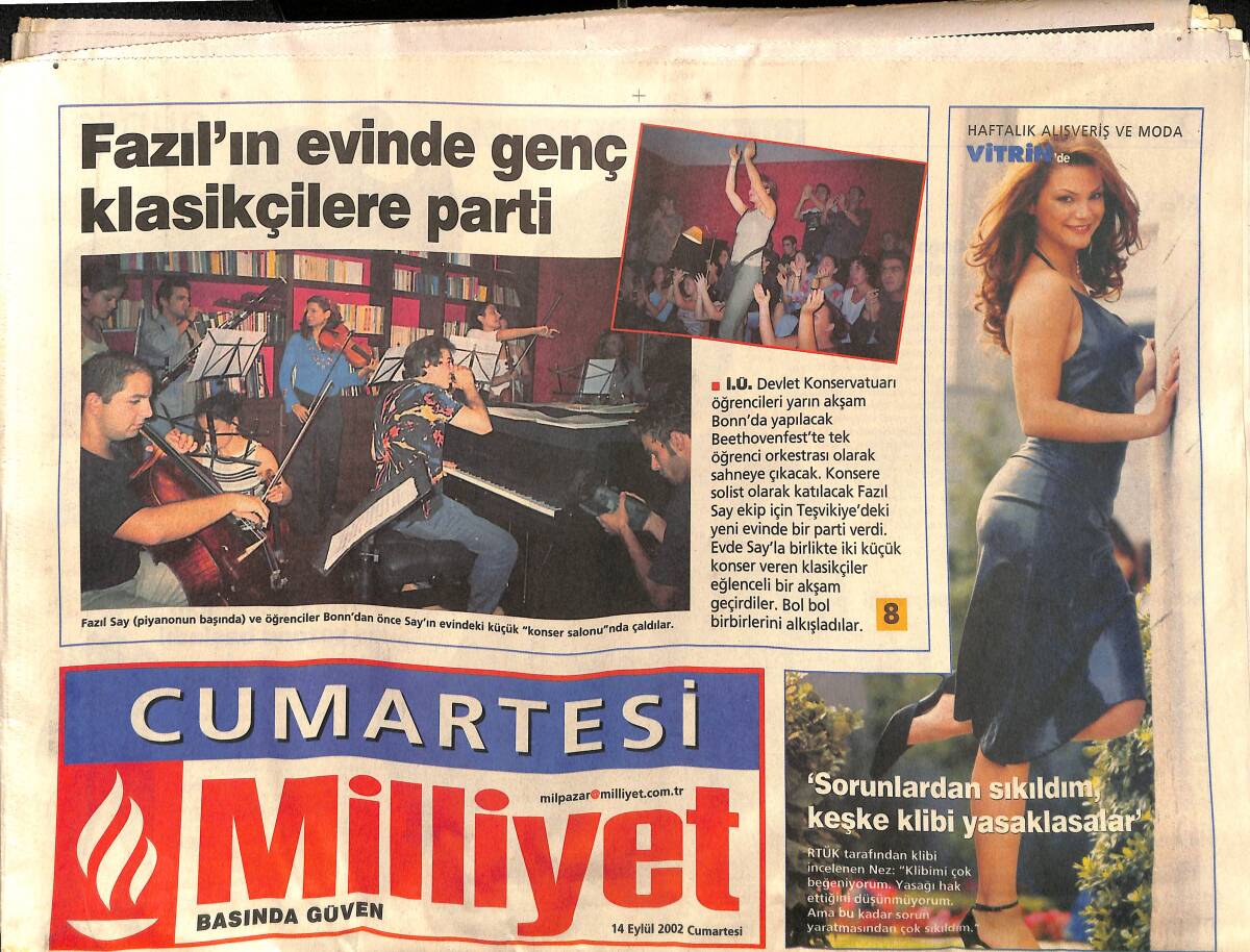 Milliyet Cumartesi Gazetesi 14 Eylül 2002 - Fazıl Say'ın Evinde Genç Klasikçilere Parti GZ157432 - 1