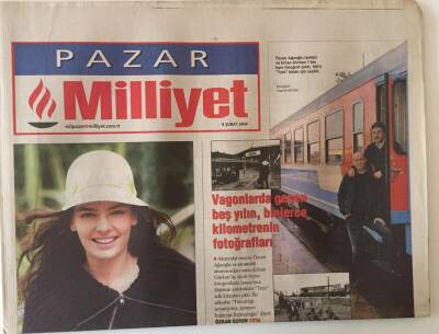 Milliyet Cumartesi Gazetesi 8 Şubat 2004 - Nilin Radyo Günleri Nil Karaibrahimgil Yeni Albümü Nil Fm Çıktı GZ20610 - 1