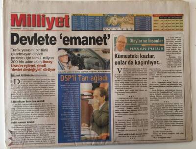 Milliyet Gazetesi 1 Temmuz 2000 - Trafik Yasasına Protesto GZ26650 - 1