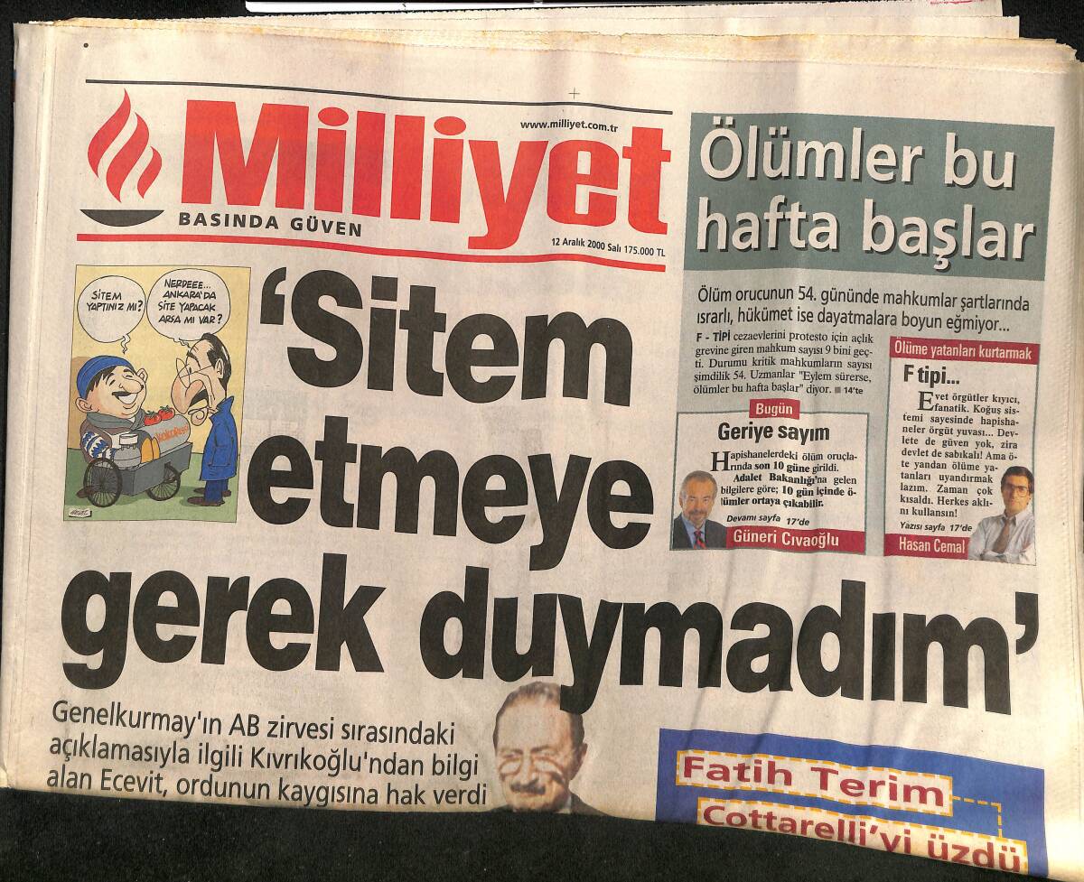 Milliyet Gazetesi 12 Aralık 2000 - Fatih Terim Cottarelli'yi Üzdü - Mersin Serbest Kaçak Bölgesi GZ157318 - 1