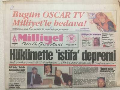 Milliyet Gazetesi -13 Şubat 1993 - Hükümette İstifa Depremi GZ51373 - 1