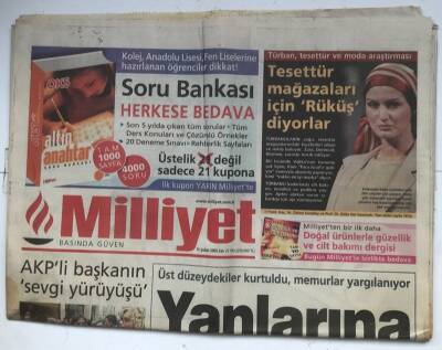 Milliyet Gazetesi 15 Şubat 2005 - AKPli Başkanın Sevgi Yürüyüşü GZ7131 - 1