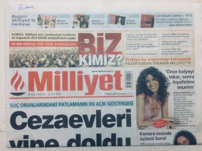 Milliyet Gazetesi 17 Mart 2007 - Çağla Şikel Önce Kolyemi Takar Sonra Kıyafetimi Seçerim GZ46991 - 1