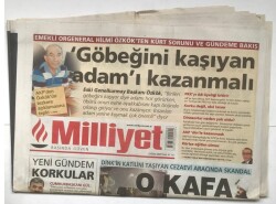 Milliyet Gazetesi 2 Ekim 2007 - Dinkin Katilini Taşıyan Cezaevi Aracına Skandal GZ7043 - 1