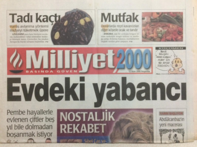 Milliyet Gazetesi 2000 Eki 12 Ekim 2000 - Sibel Can,Muazzez Ersoy,Nostaljik Rekabet GZ24616 - 1