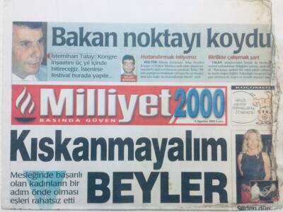 Milliyet Gazetesi 2000 Eki 4 Ağustos 2000 - Kıskanmayalım Beyler GZ42367 - 1