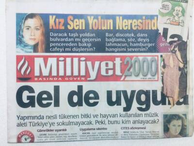 Milliyet Gazetesi 2000 Eki - 4 Nisan 2000 - Demirelin Yıldız Falı GZ46042 - 1