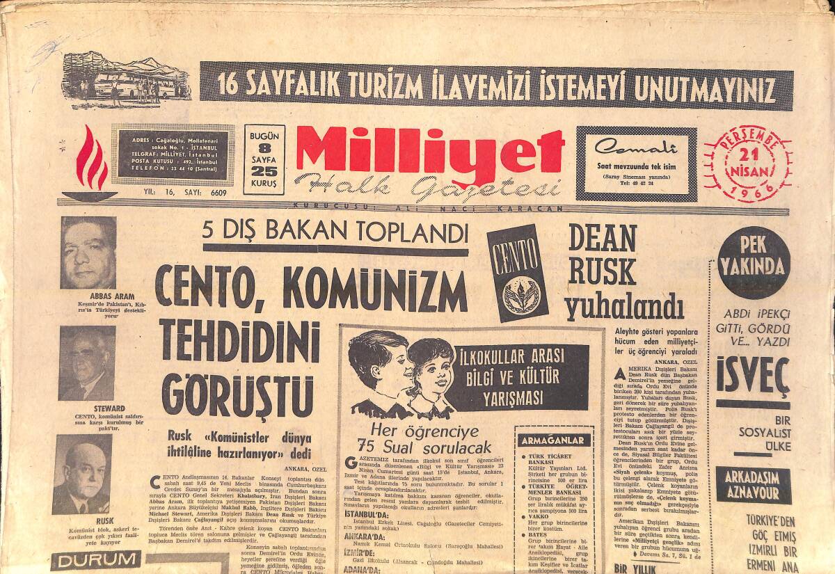 Milliyet Gazetesi 21 Nisan 1966 - Beşiktaş Takımı Atatürk'e Bağlılık Nöbetinde - Johnny Hallyday Gençleri Çıldırttı GZ156853 - 1