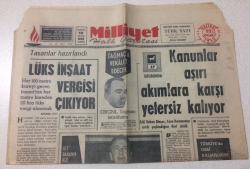 Milliyet Gazetesi 22 Ocak 1970 - Gençler Modaya Değil Moda Gençlere Uyuyor - GZ15571 - 2