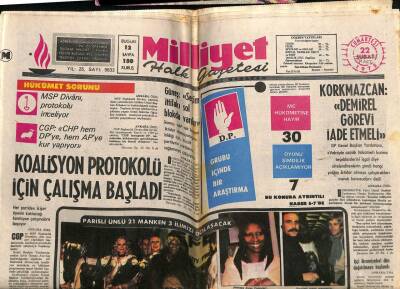Milliyet Gazetesi 22 Şubat 1975 - MSP Divanı Protokolü İnceliyor,Koalisyon Protokolü İçin Çalışma Başladı GZ58812 - 1