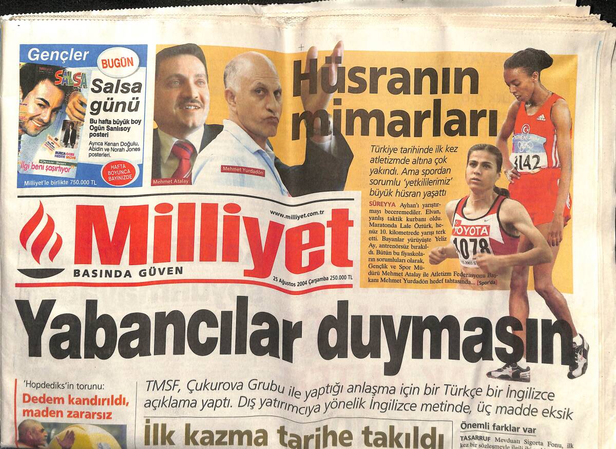 Milliyet Gazetesi 25 Ağustos 2004 - Avni Aker'de 2 Çilingir - İlk Kazma Tarihe Takıldı GZ157500 - 1