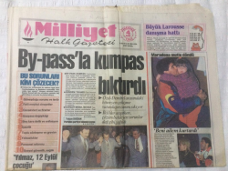 Milliyet Gazetesi 4 Mart 1993 - Bosnada Büyük Katliam 700 Ölü - GZ15964 - 1