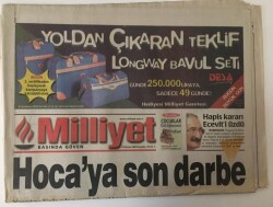 Milliyet Gazetesi 6 Temmuz 2000 - Büyük Sanatçı Kemal Sunal , Binlerce İnsanın Döktüğü Gözyaşıyla Toprağa Verildi GZ13545 - 2